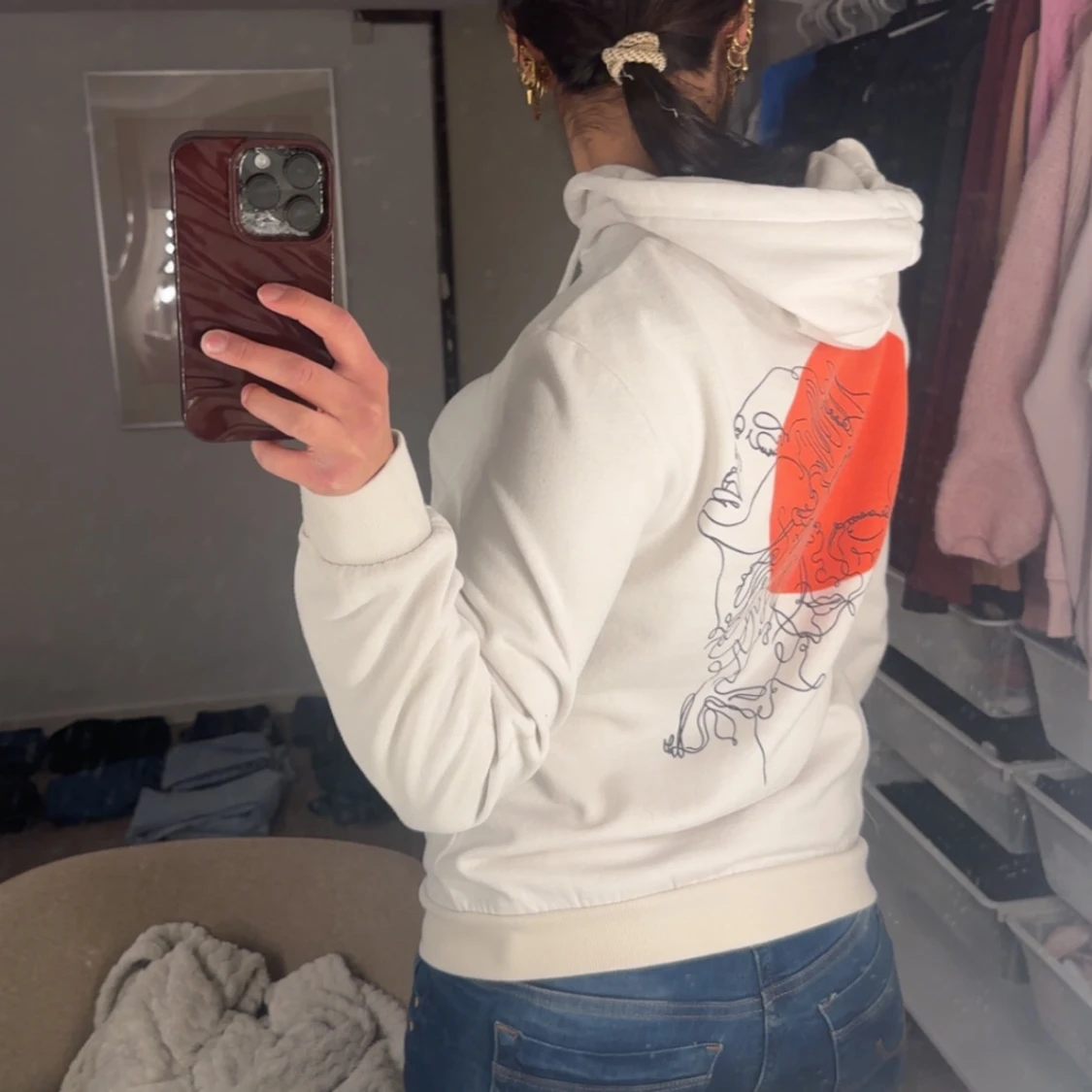 Vit hoodie med tryck - 1