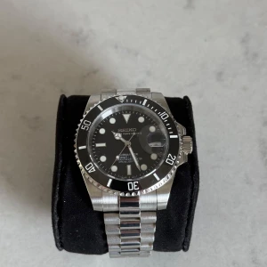 Seiko Mod Submariner  - Seiko Mod Submariner Svart, Helt ny, NH34 Urverk, 