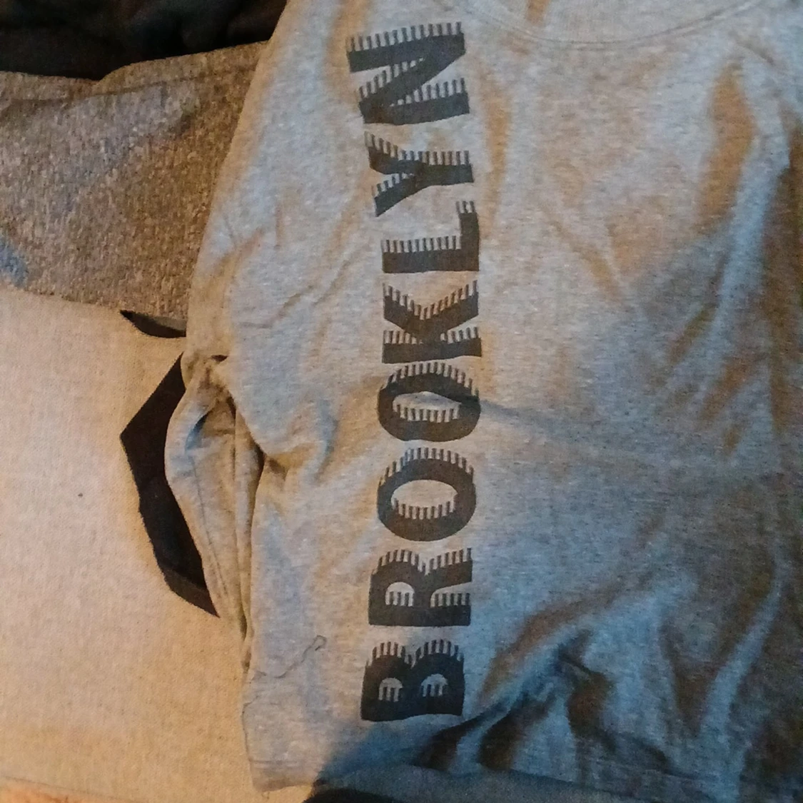 Grå tröja från Rainbow med text - 2