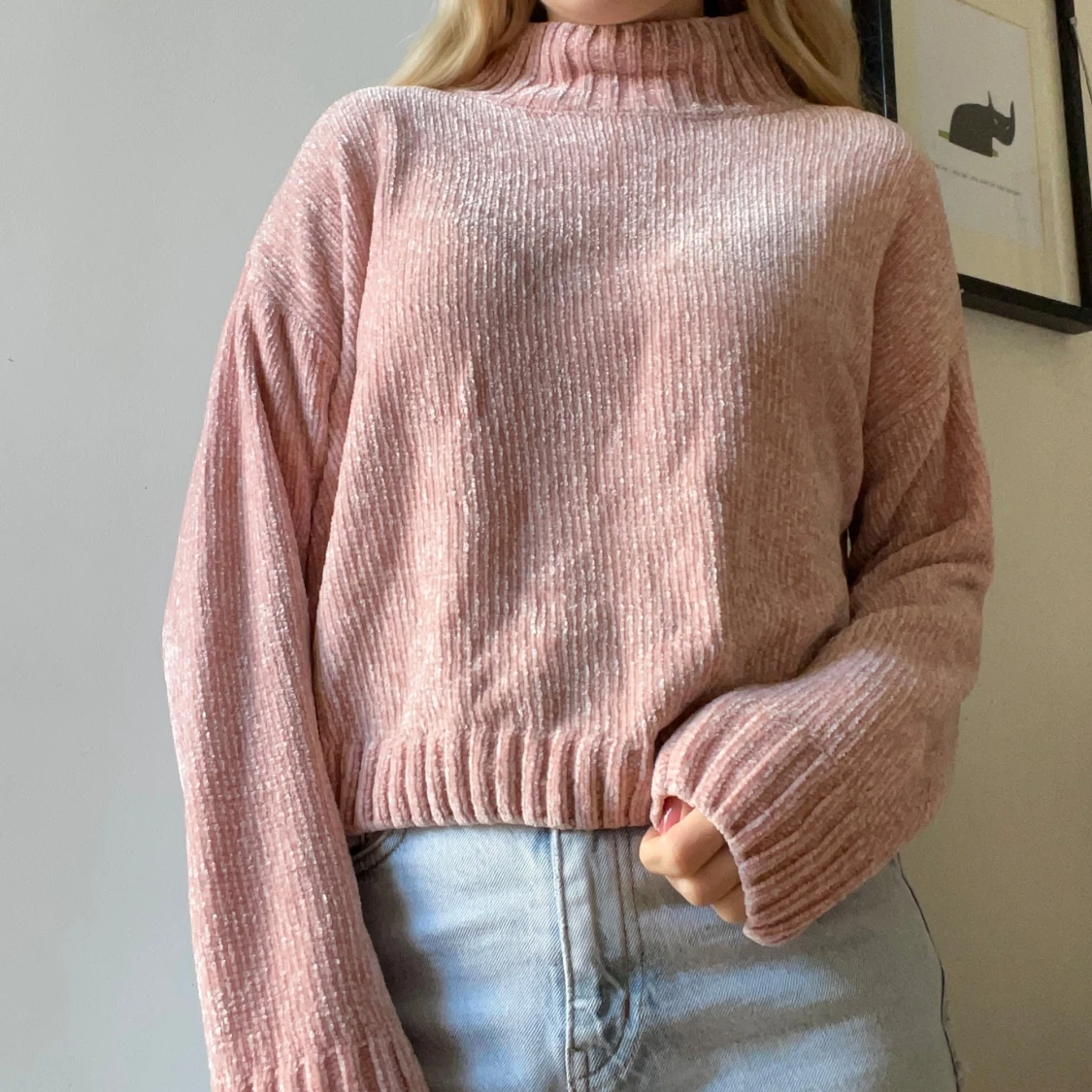Rosa stickad turtleneck från Pull & Bear