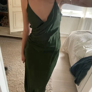 Långklänning  - Superfin långklänning, perfekt till bal eller finare tillställning💕💕