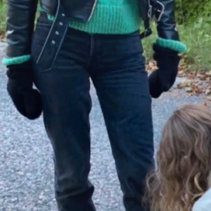 Svarta jeansbyxor - Snygga svarta jeansbyxor.