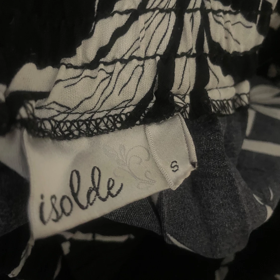 Svart och vit blommig kjol från Isolde - 3