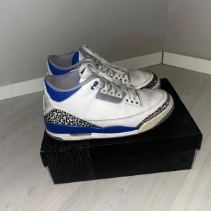 Nike Air Jordan 3 Retro Racer Blue - Nike Air Jordan 3 Retro i färgen Racer Blue. Observera att skorna ej är rengjorda. Hör av er vid frågor. 