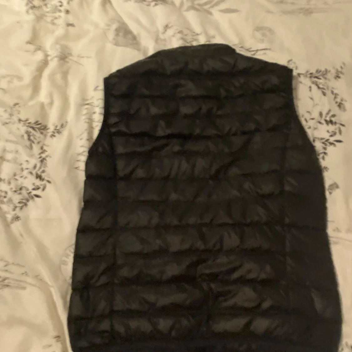 Svart dunväst från EA7 Emporio Armani - 2