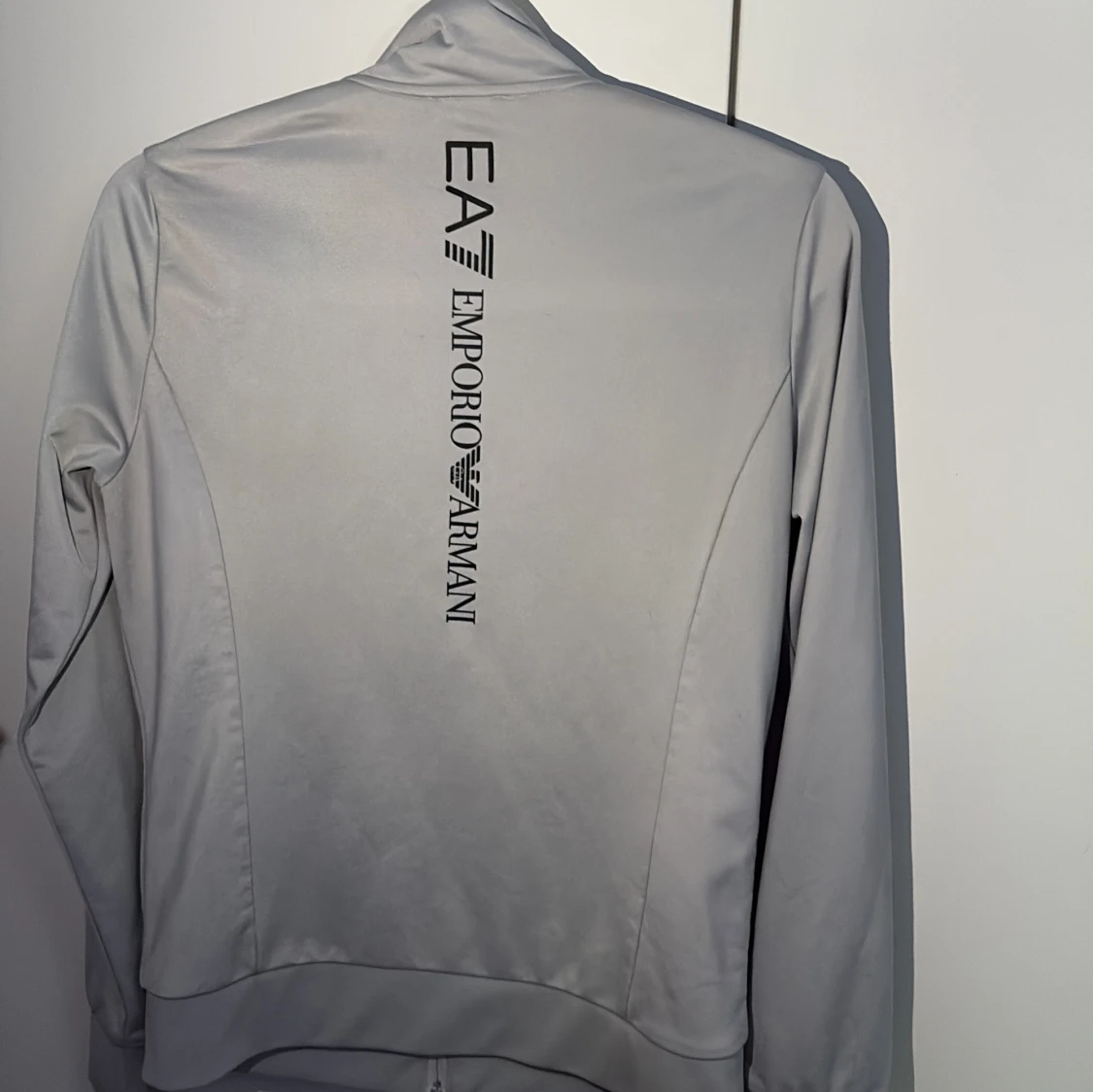 Grå track jacket från EA7 Emporio Armani - 1