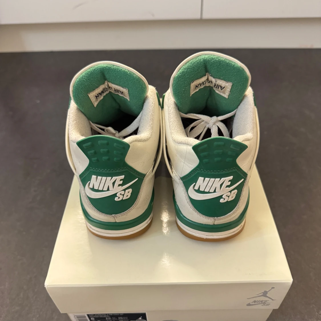 Nike SB Air Jordan 4 Pine Green - 2
