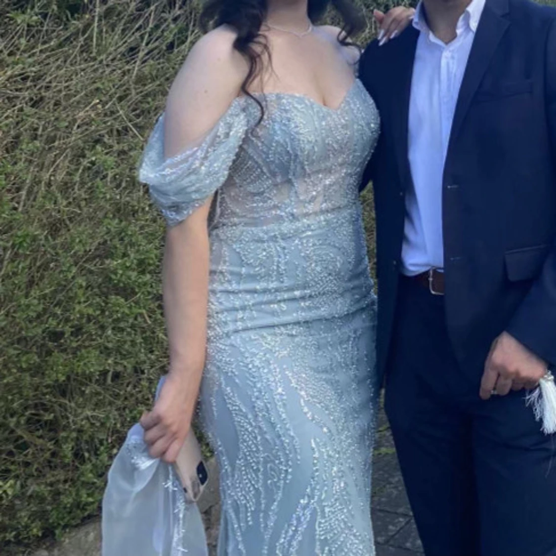 Ljusblå långklänning med glitter