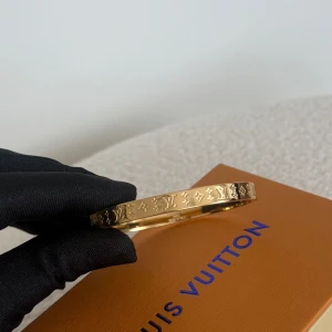 Armband - 150 kr