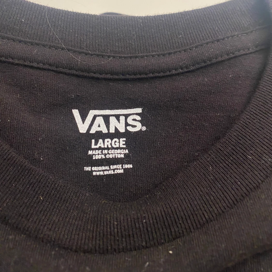 Två Vans t-shirt svart och grå, JR Large - 2