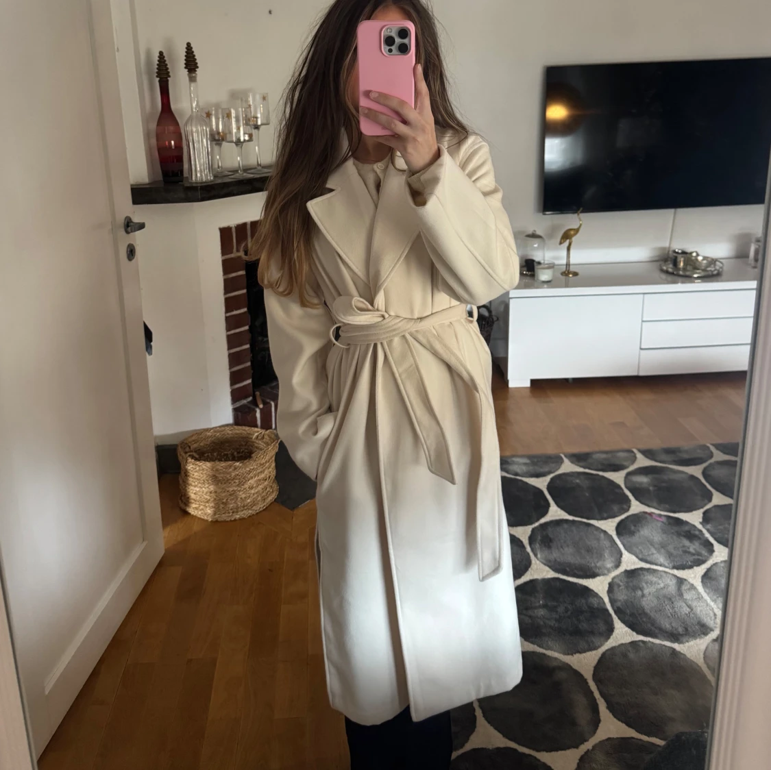 Vit kappa med bälte - 4