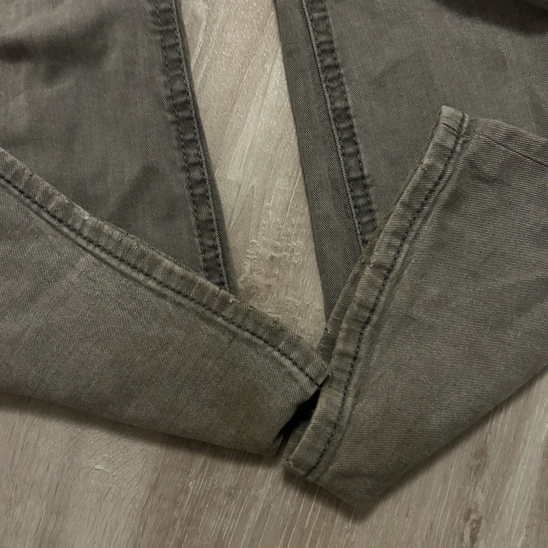 Bootcut jeans från Gina Tricot, grå - 2