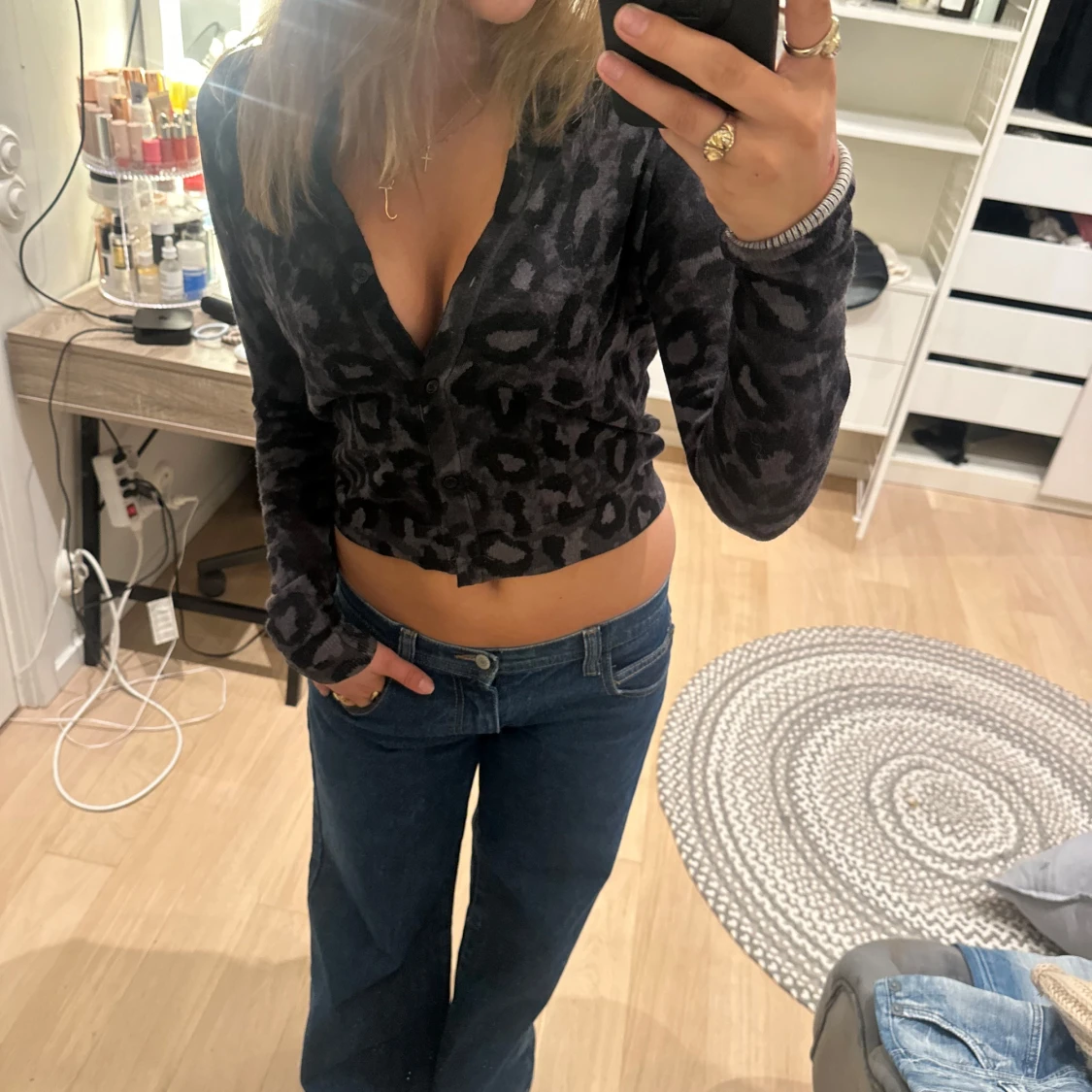 Croppad leopardmönstrad kofta med paljetter - 2