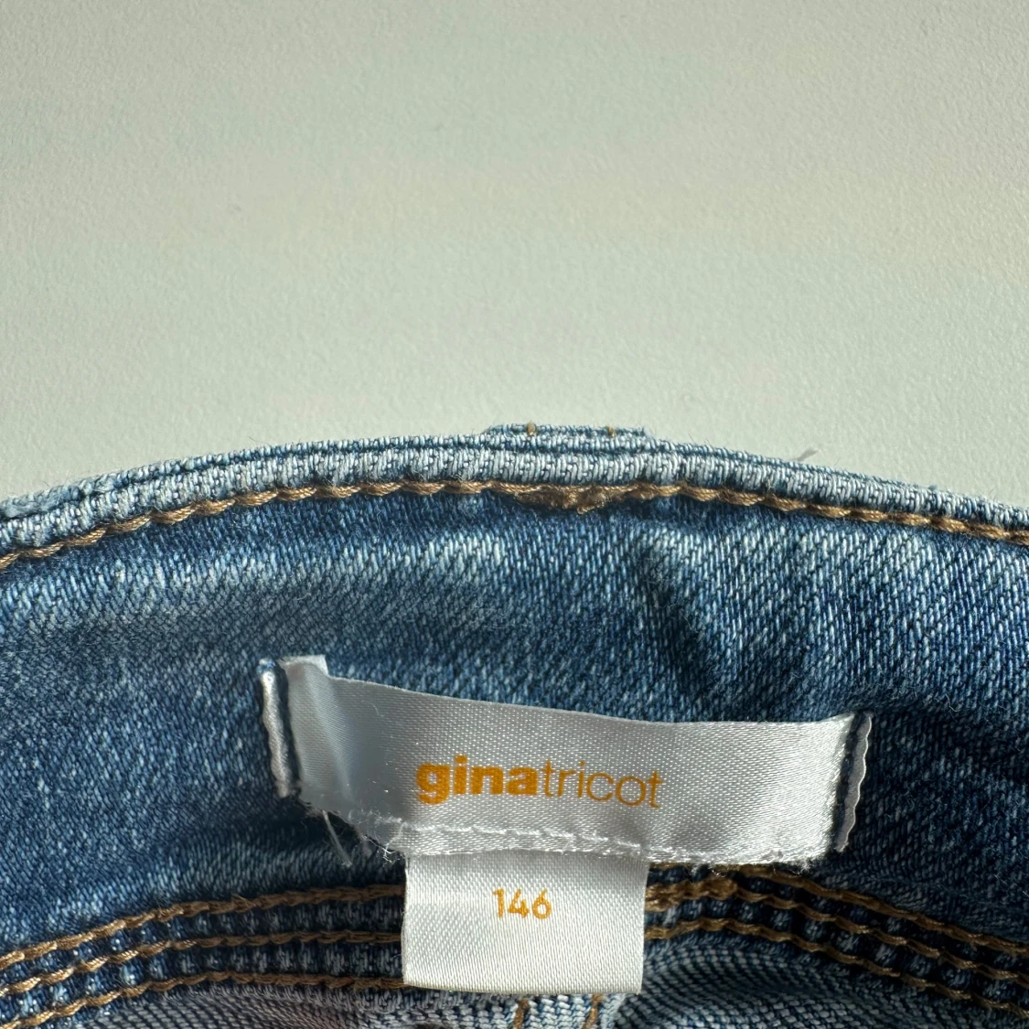 Blå jeans från Gina Tricot, strl 146 - 2