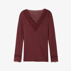 Tröja Intimissimi med spets - Ultralight lång blus i modalkashmir och spets i färgen folk red!! Köpt från zalando för 560 kr, just denna färgen går inte att köpa längre. Tröjan är i super fint skick, bara att kontakta om fler bilder eller frågor ❤️