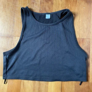 Svart crop top - Svart crop top från HM