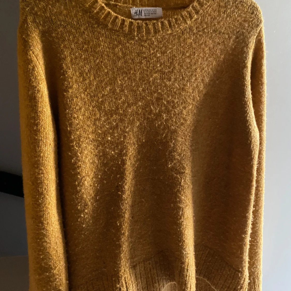 Senapsgul stickad tröja från H&M - 3