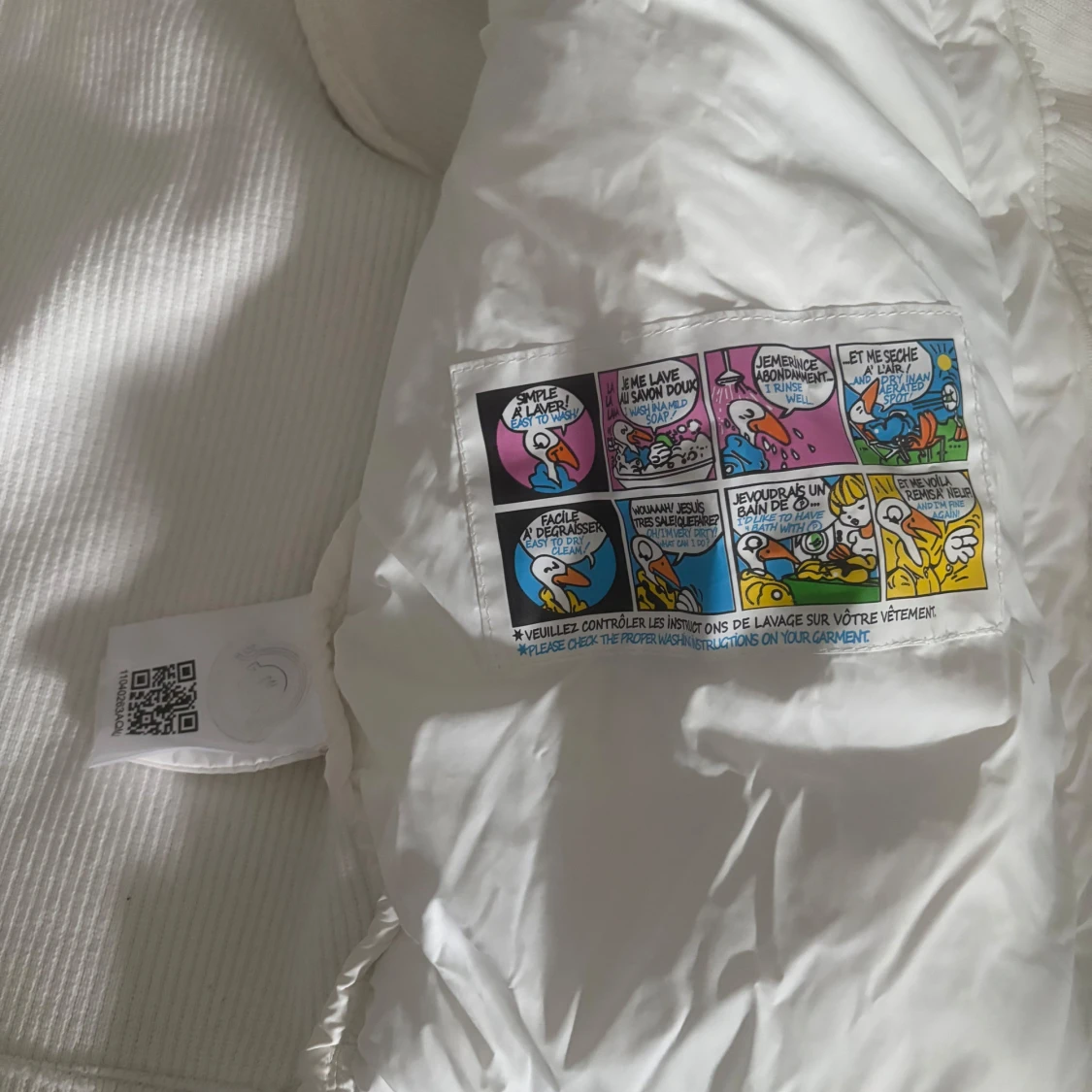 Vit Moncler pufferjacka med huva - 1