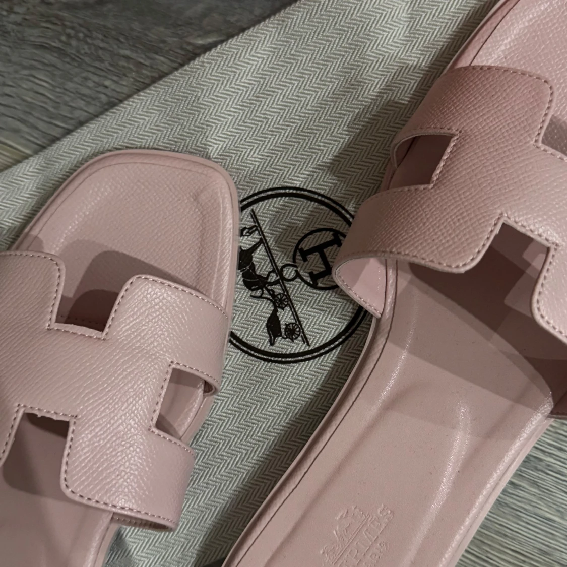 Oanvänd helt ny sandaler ljusrosa - 1