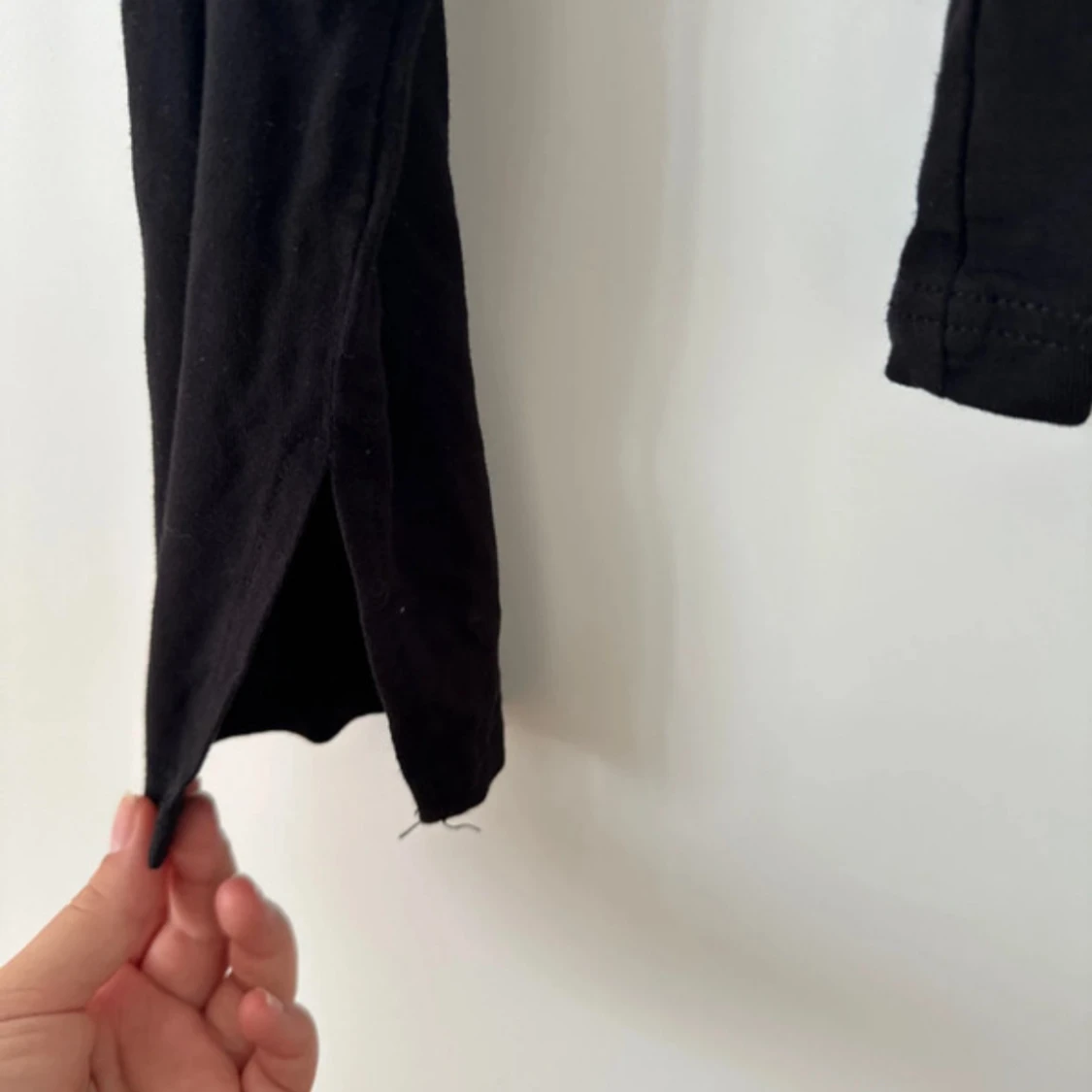 Svart långärmad topp från Gina Tricot - 1