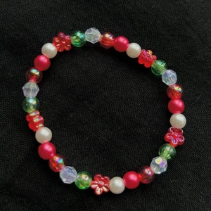 Armband - ARMBAND, 40:- ❤️🐑💚💖  Omkretsen på min handled: 16 cm Omkrets på armband: 16 cm (passar mig)