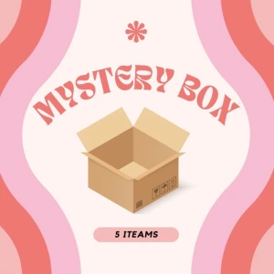 Mystery Box - En spännande mystery box med 5 överraskningar! Perfekt för dig som gillar att bli överraskad och vill testa något nytt. Kan vara en bok, målarbok, clawclip, smycke mm i din mystery box, en box för 75kr till ett värde av 250kr – vågar du chansa? 