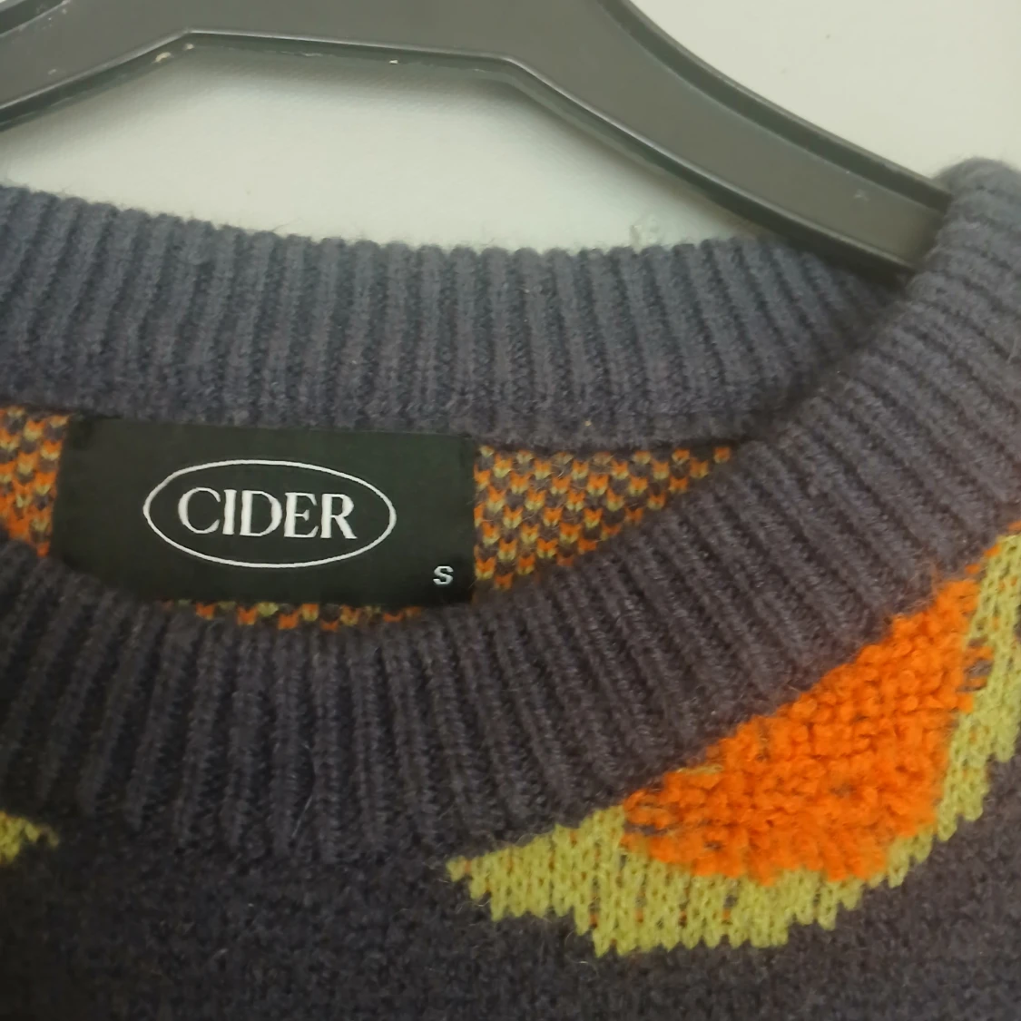  Äkta 70-talsretro – Cider stickad blommig tröja i färgexplosion – strl S  - 2