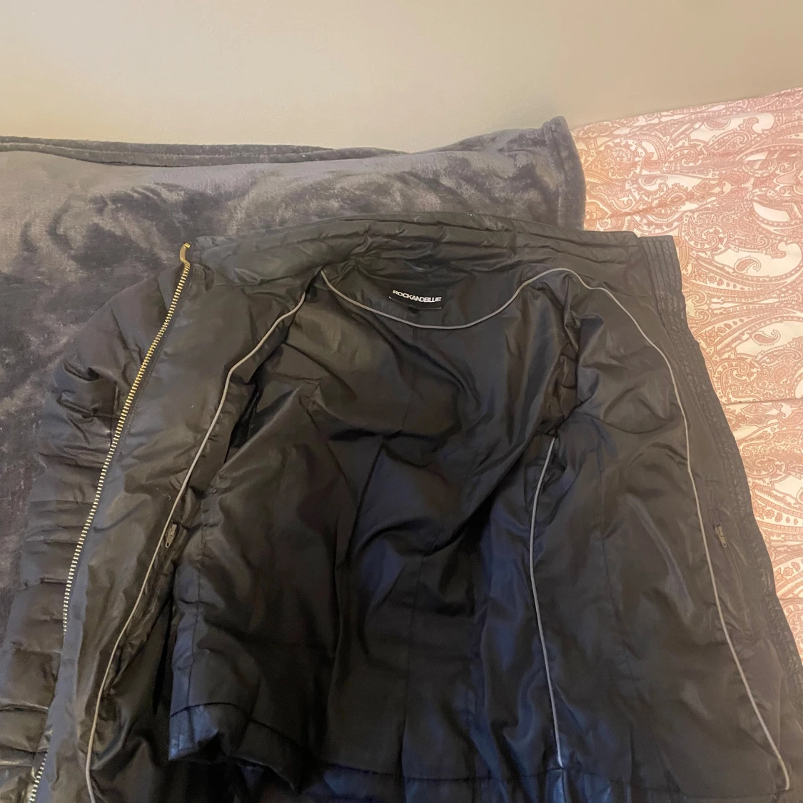 Svart pufferjacka Rockandblue - 3