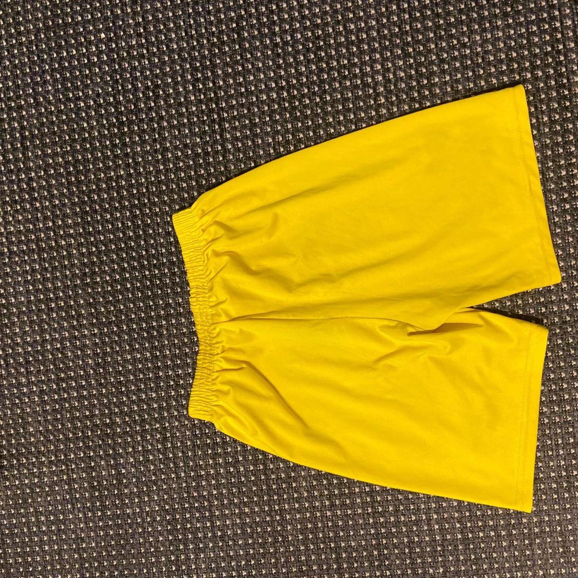 Liverpool Salah bortatröja Nike gul - 4