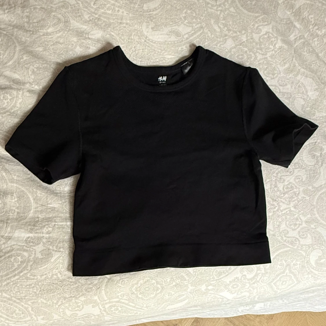 H&M Move träningstopp