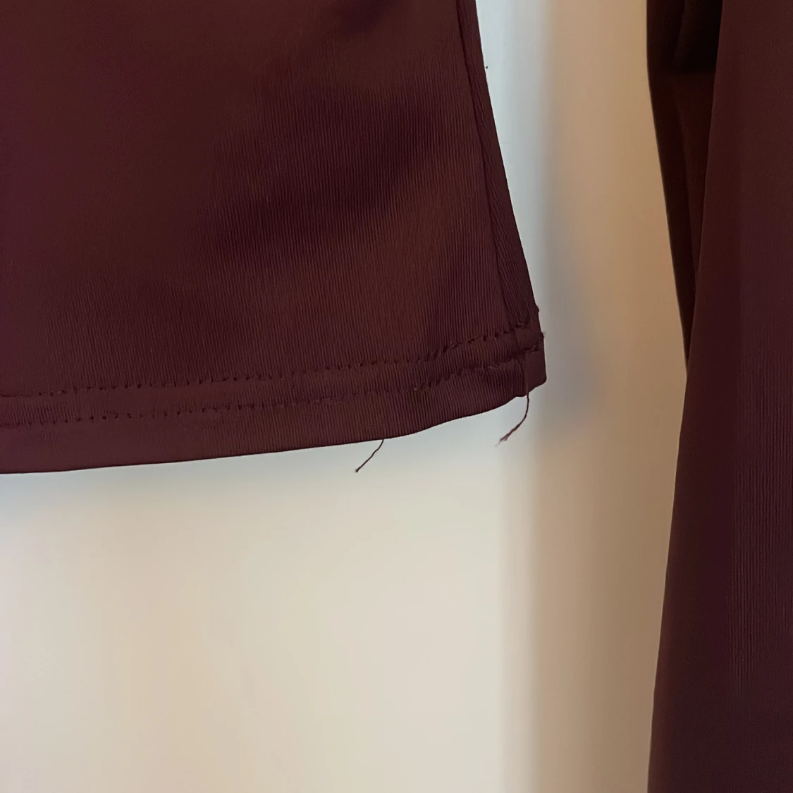 Vinröd långärmad topp - 1