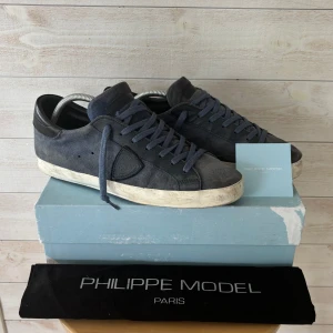 Philippe model skor! - Riktigt feta Philippe models i riktigt fin färg✨| nypris: ca 3000kr | storlek 43 | skriv vid fråga eller minsta lilla fundering😊