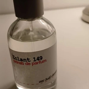 2 väldigt fina onebold parfymer  - 2 parfymer från onebold chemist 