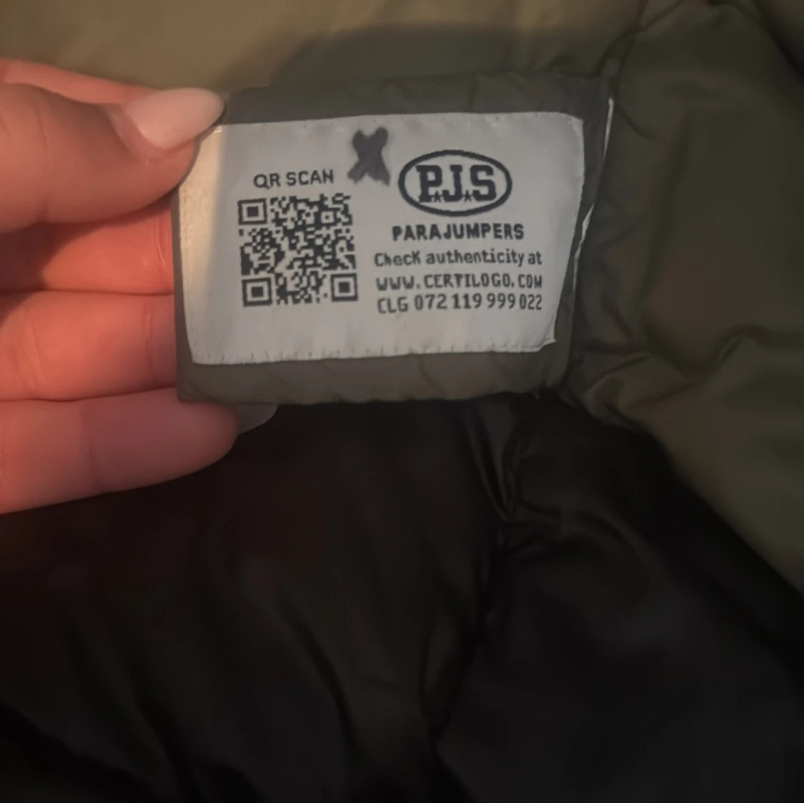 Svart dunjacka från Parajumpers - 3