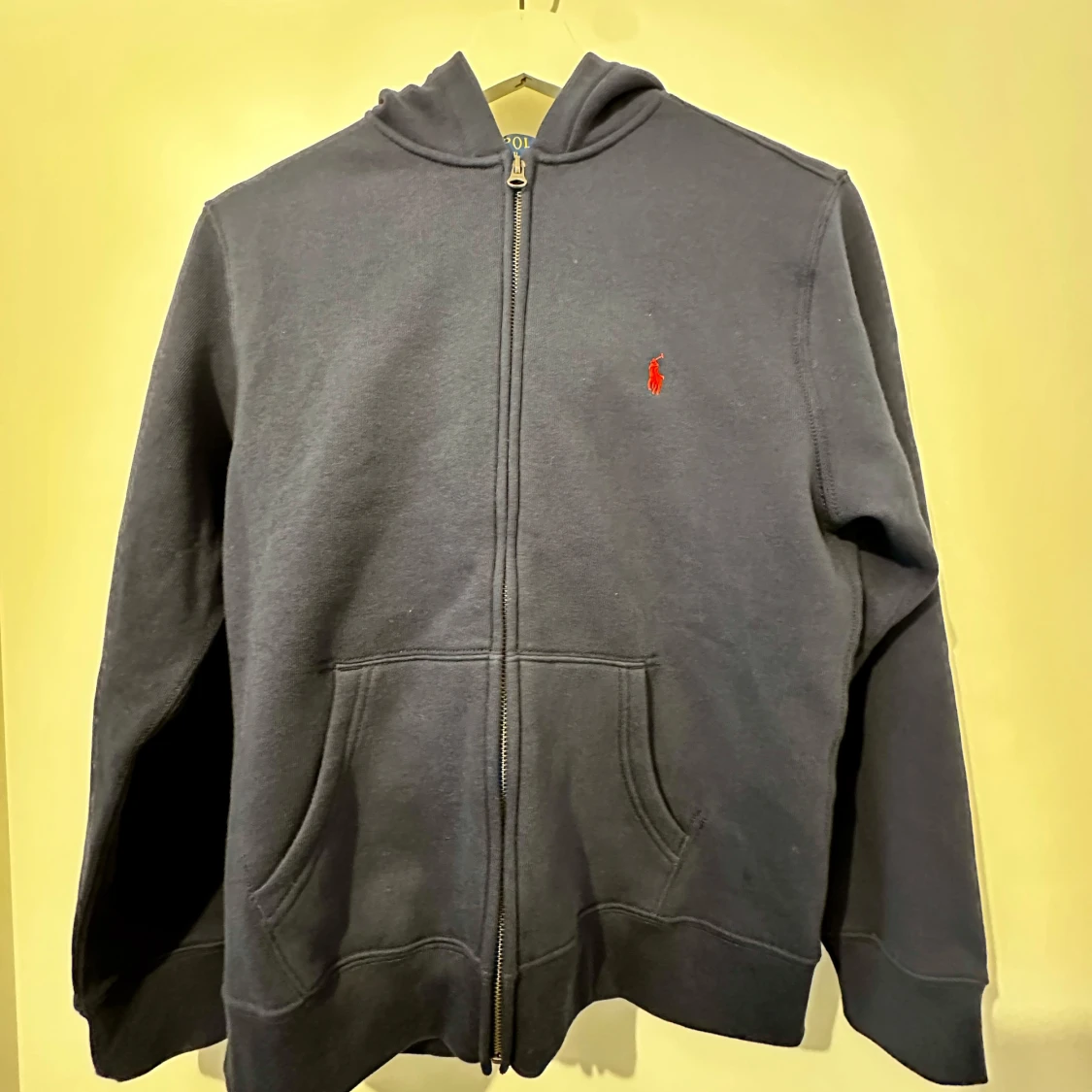 Marinblå hoodie från Ralph Lauren NY aldrig använd - 3