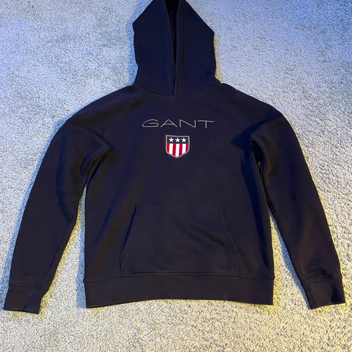 Mörk blå Gant hoodie