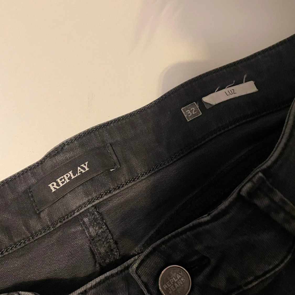 Svarta jeans från Replay - 3