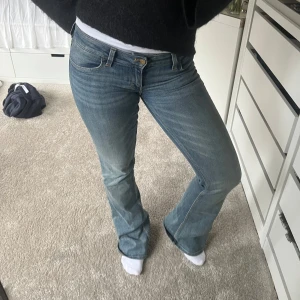 Weekday jeans  - Knappt använda
