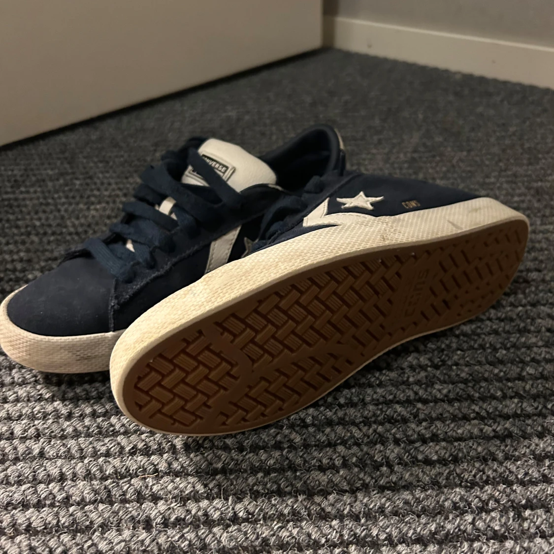 Mörkblå sneakers från Converse - 1