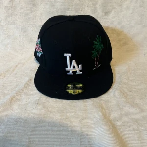 new era - kspspdjdjbd