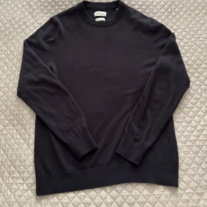 Merinoull tröja från These Glory Days - Merinoull tröja från These Glory Days.Storlek M men passar också S. Sick 9/10, sicka gärna prisförslag!