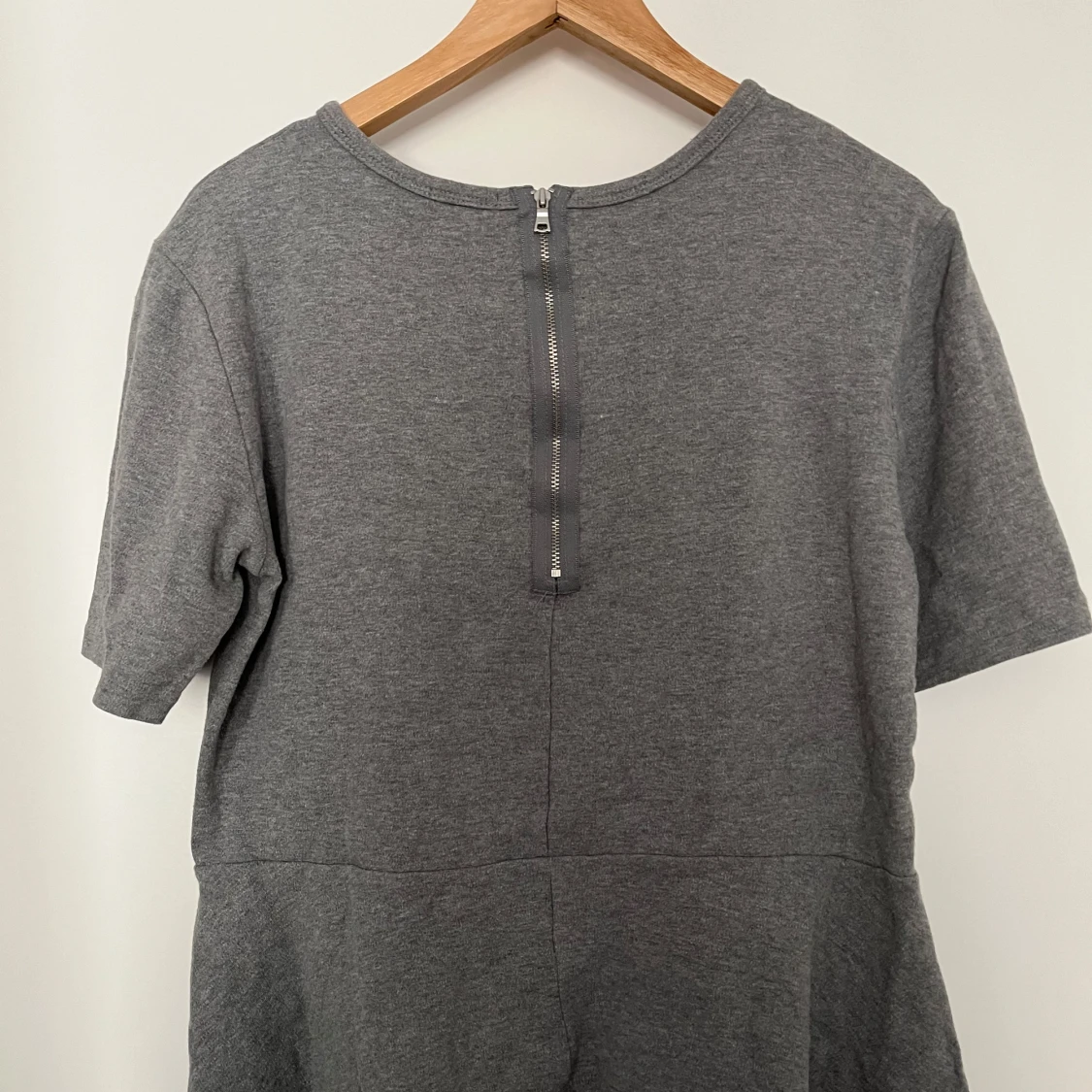 Snygg grå topp  - 2