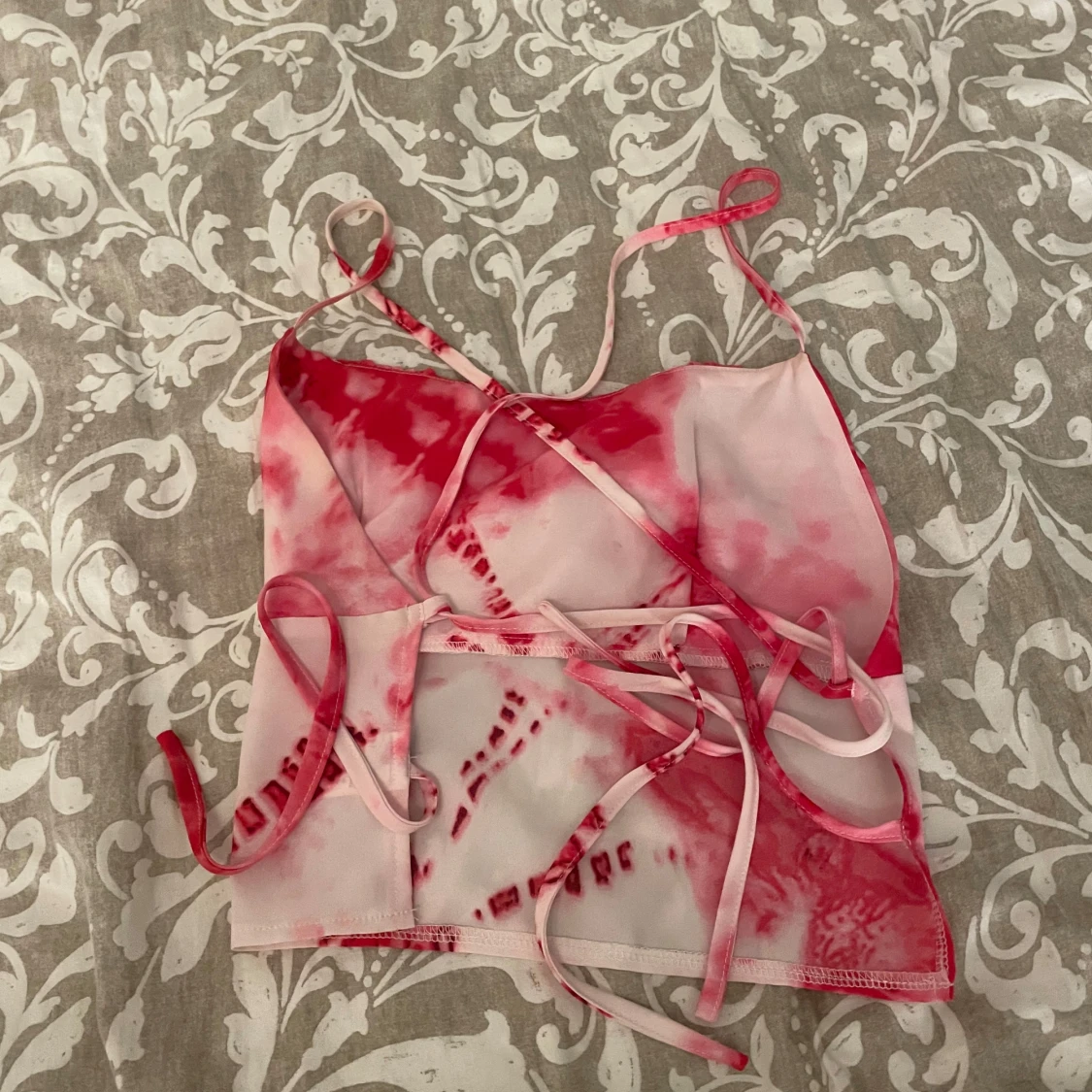 Rosa och vit topp med knytband - 1