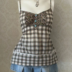 Rutig linnetopp från Next - Babydoll top  Tag says M but it fits more like S  Kolla gärna på mina andra mina andra annonser  