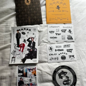 Straykids 5star Album - Allt från bild 1-3 ingår i startpriset, photocardet kan kan tillläggas för 50kr.