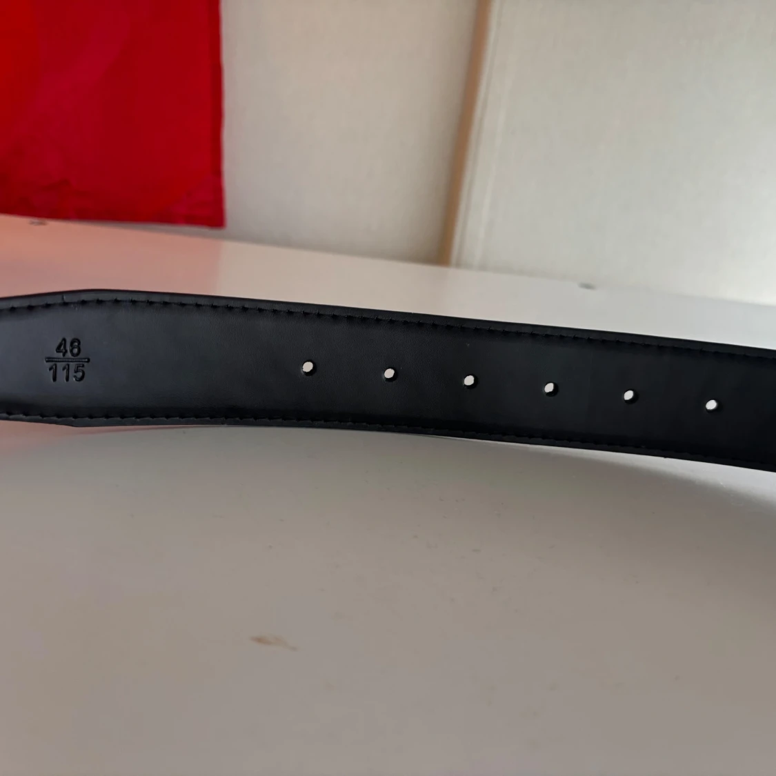 Svart amiri bälte med silver logga  - 1