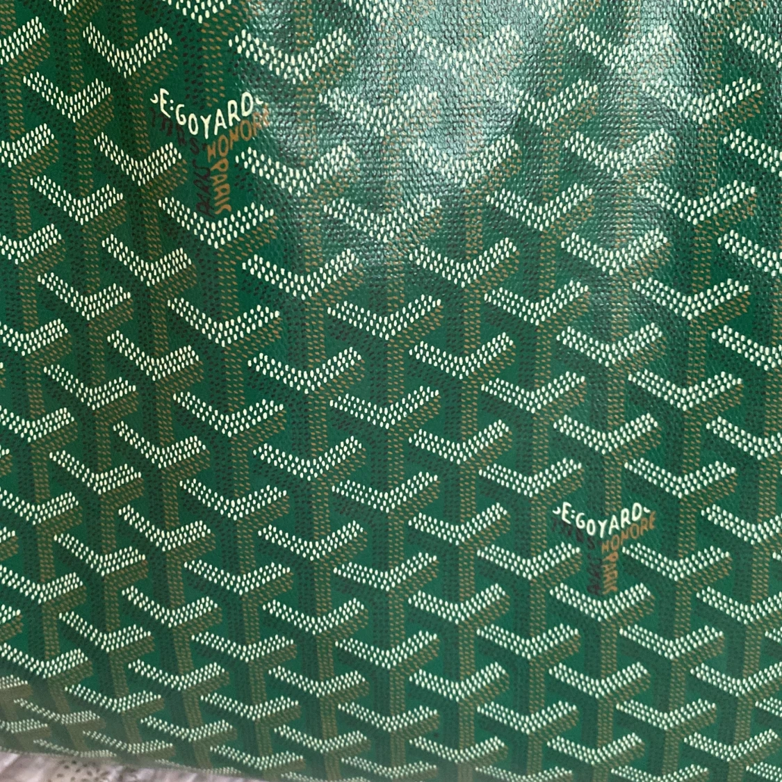 Grön mönstrad väska  - 2