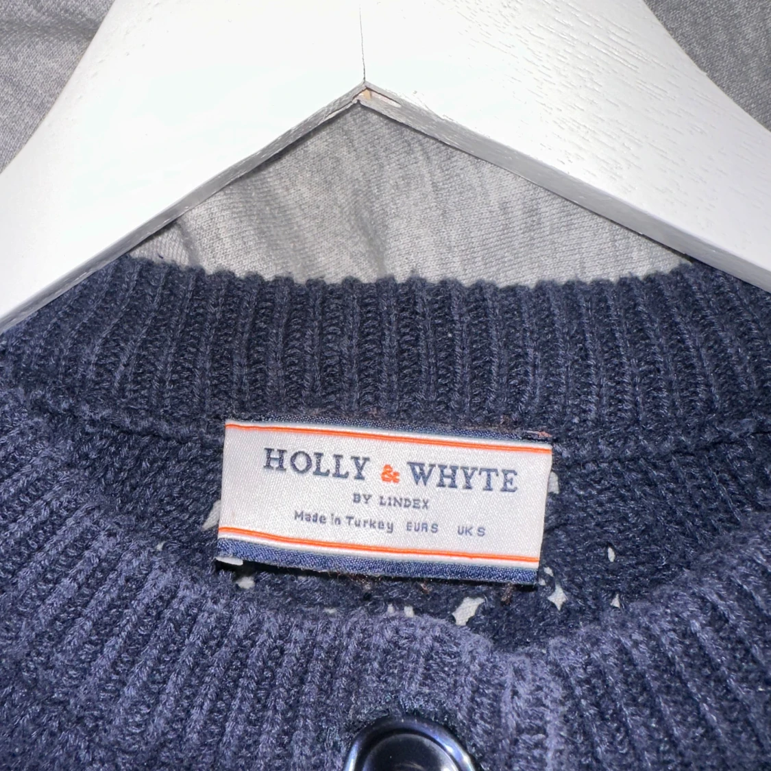 Mörkblå kofta från Holly & Whyte - 1