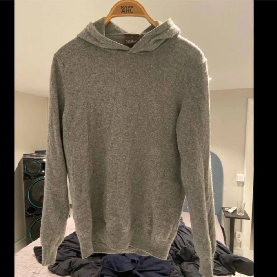 Grå hoodie från Oscar Jacobson