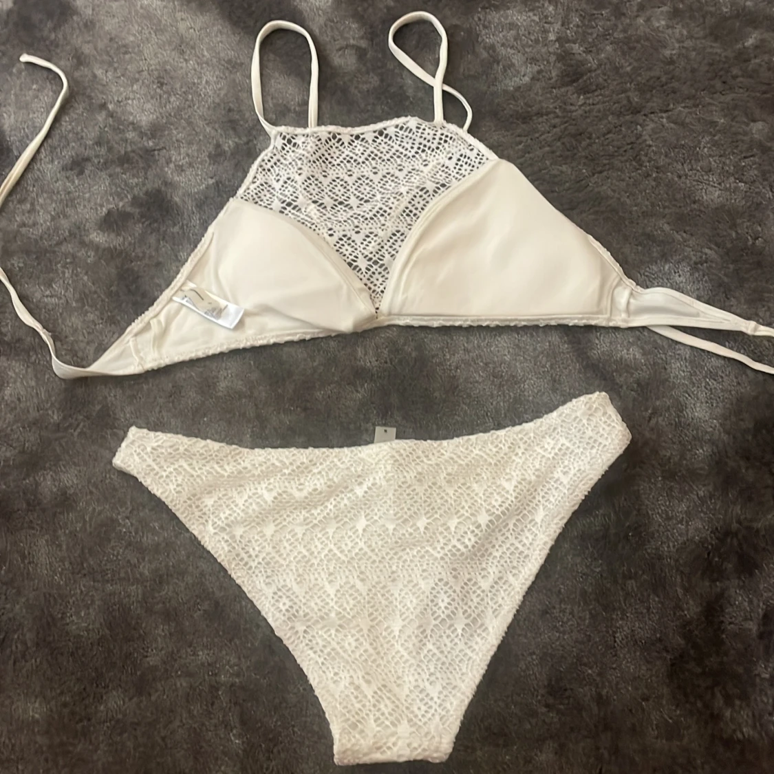 Vit spetsbikini med knyt - 1